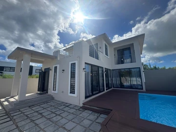 4 Bedroom Villa