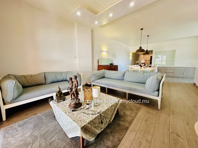 Elegant Apartment with Panoramic Views in the Heart of Rose Hill