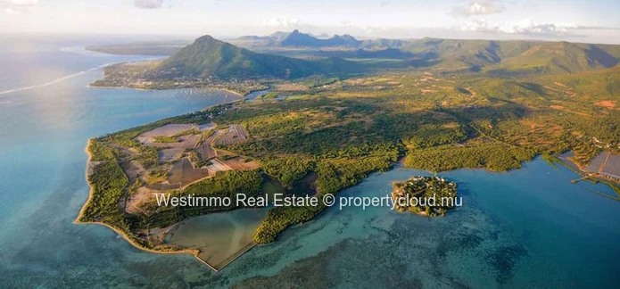 Spacious 1,640m² Land for Sale in Rivière Noire, Open to Non-Mauritians