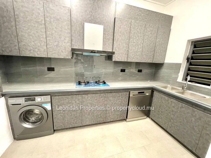 Magnifique villa neuve de 4 chambres en suites 