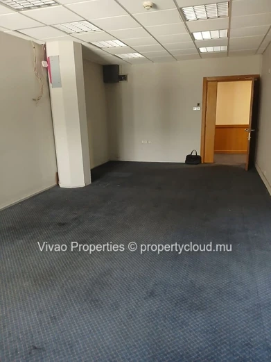 Well located in the centre of Port Louis ,  office space for rent in prime Port Louis Location - AC, Close to Shops a...