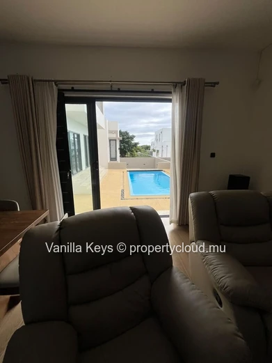 For Rent – Spacious Apartment In Green Creek