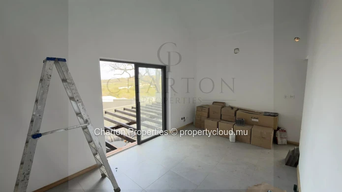 Signature villa with panoramic sea view on the heights of the Palmyre estate
