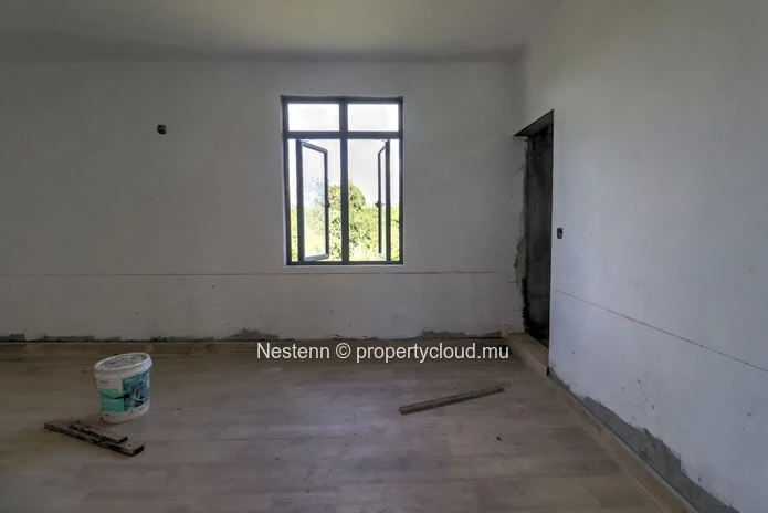 Modern duplex villa with 3 bedrooms close to amenities.