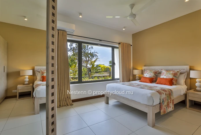 Modern villa of 4 bedrooms in a secure residence