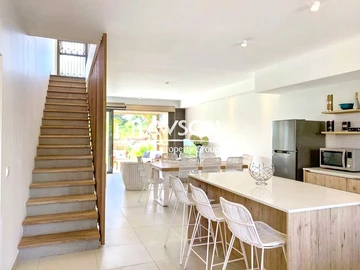 4 Bedroom Townhouse, Duplex