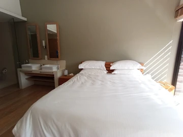 3 Bedroom Townhouse, Duplex