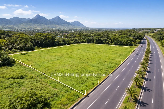 Land for Sale – Sodnac, Facing the Highway | 850 Toises 