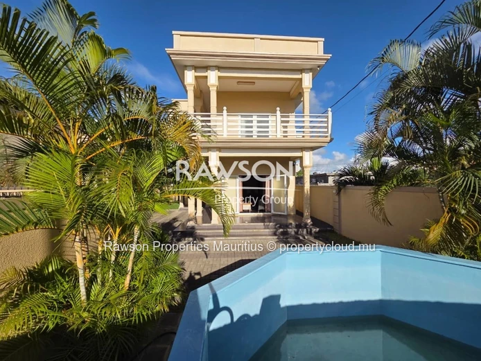 Large Family Villa | 4 Bedrooms | Private Pool | Grand Baie
