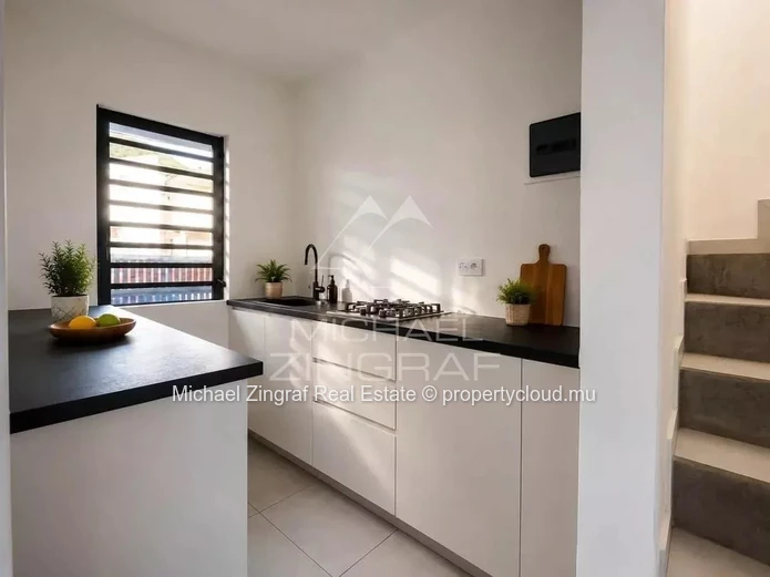 Contemporary Villa with Private Pool – La Preneuse, Black River