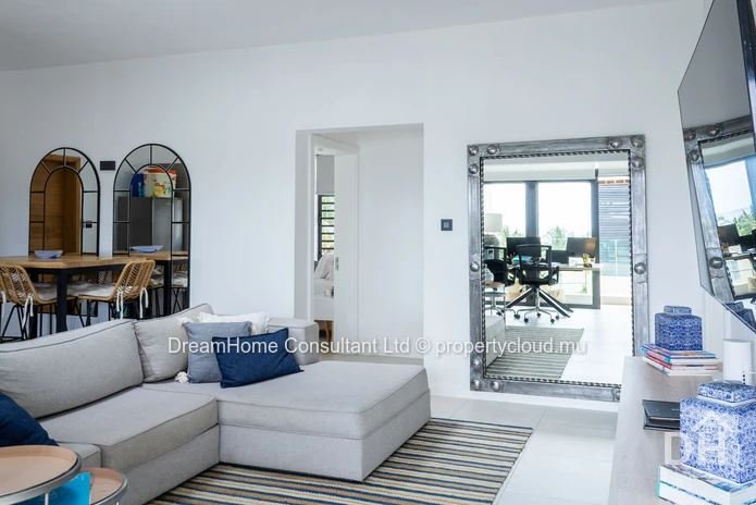 Élégant Penthouse de 3 Chambres avec Vue sur l'Océan & Jacuzzi | Tamarin