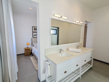4 Bedroom Apartment