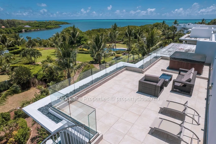 Stunning 4-Bedroom Penthouse for Sale in Azuri