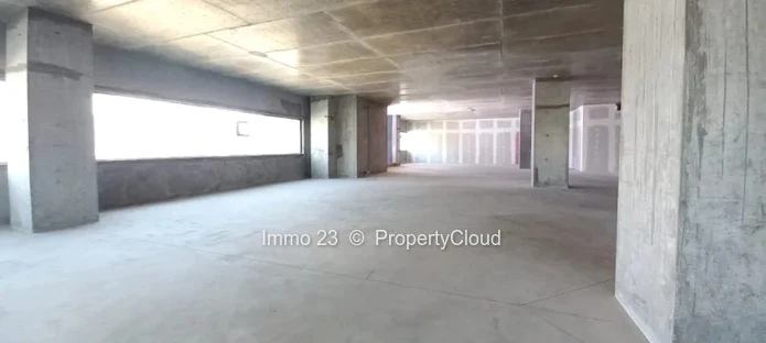 Office - 591m2 - Eb00e8ne - Ref. BU70079LO
