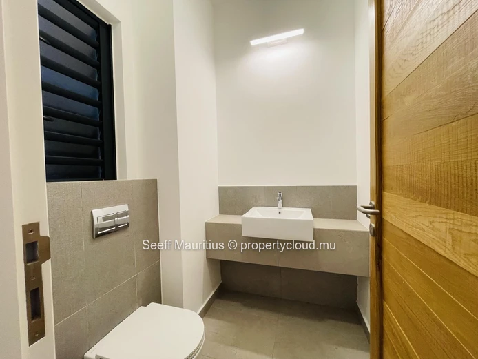 Appartement Spacieux et Élégant avec Vue sur la Montagne