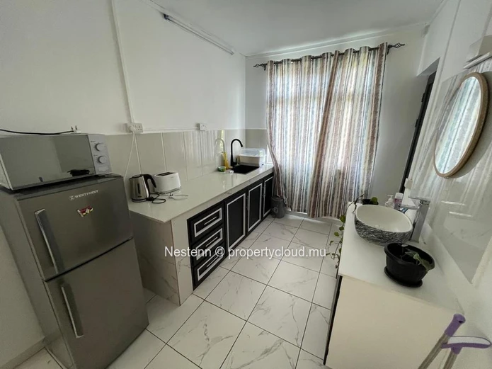 Studio de 1 chambre de 70 m² climatisé moderne proche des commodités