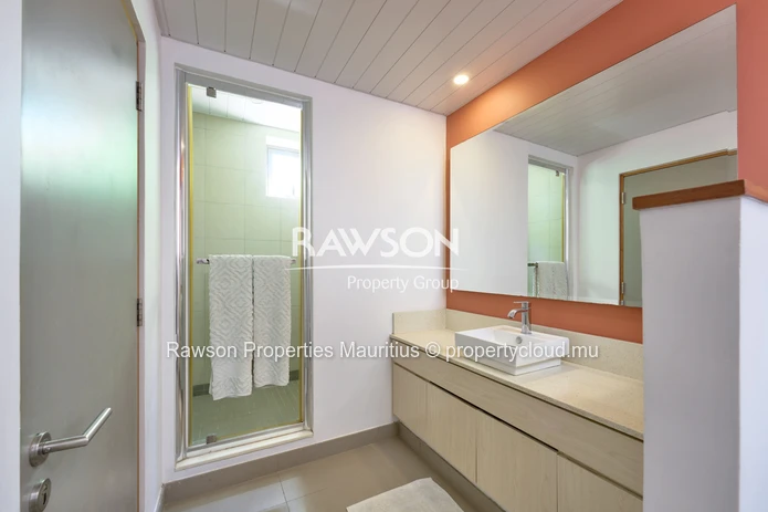 Triplex 3 Chambres | Proche De La Plage | Piscine | Péreybère | Accessible Aux Étrangers | 580 000 €