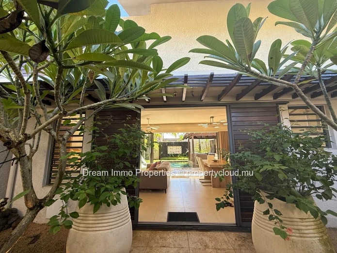 Belle villa moderne de 2 chambres au Clos du Littoral à Grand Baie – Ile Maurice