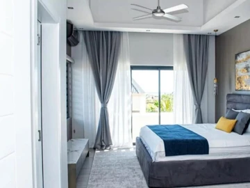 4 Bedroom Villa