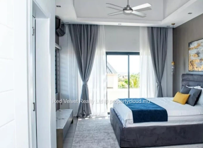 Executive Luxury Villa for Rent in Flic en Flac