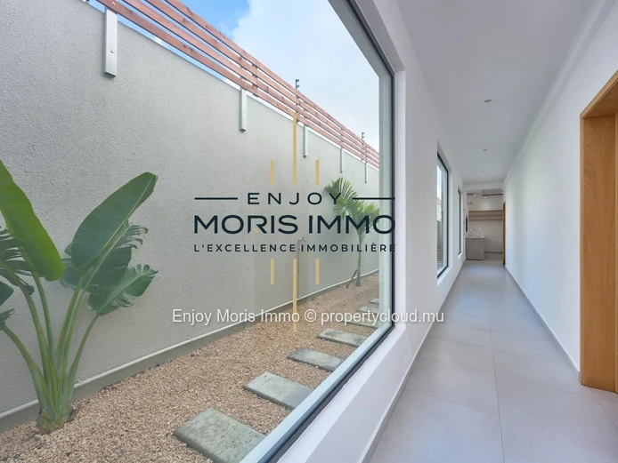 Villa moderne neuve 4 Chambres avec Piscine – À vendre à Grand Baie