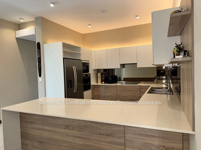 PRICE REDUCED | Rare Private Garden Apartment at Le Savoy - Foreign Buyers Welcome