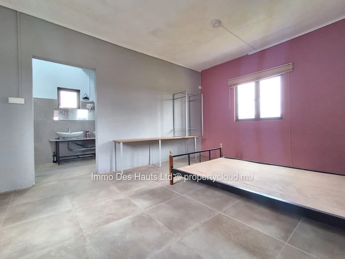 Nouveau projet résidentiel de 4 studios à vendre à New Grove