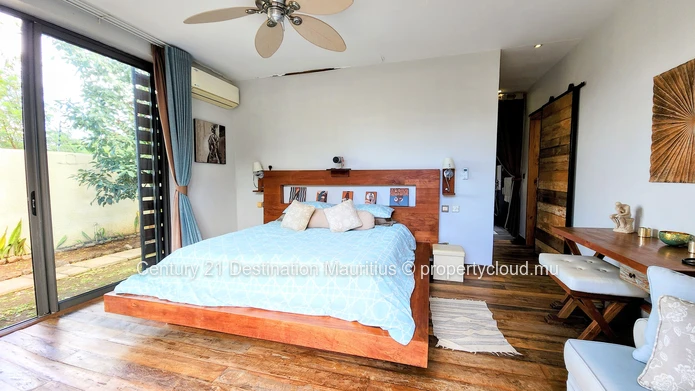 Resale Villa | Pereybere | Balinese-Style Architecture | Private Pool