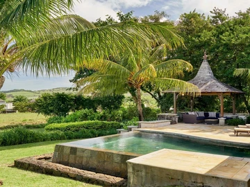 4 Bedroom Villa
