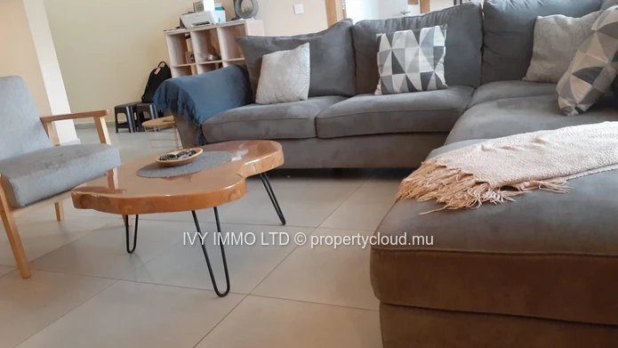 Apartment For Rent – Pereybere