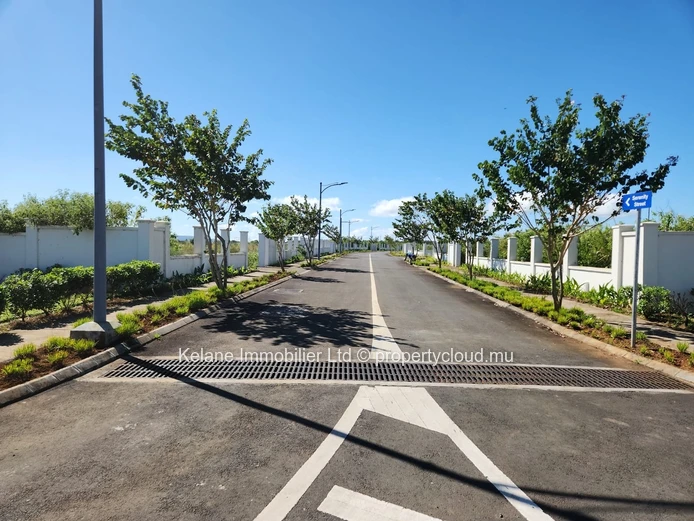Terrain Résidentiel Premium à Vendre | Morcellement Iremia, Côte d'Or