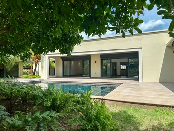 4 Bedroom Villa