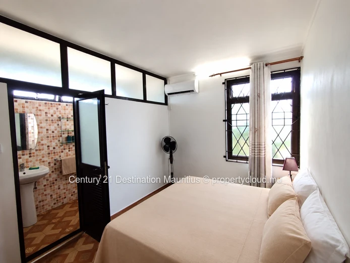 Grand Baie : 2 Appartements De 3 Chambres À Deux Pas De La Plager