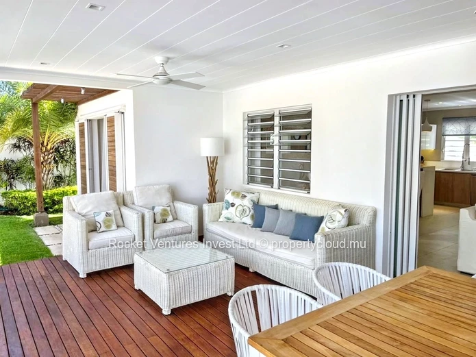 Stunning 3-Bedroom Villa in Grand Baie with Pool - Foreign Buyers Welcome!