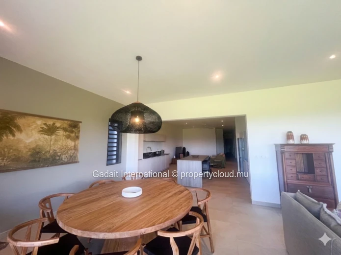 Appartement 3 Chambres à Louer à Belle Vue – Résidence Sécurisée, Jardin Privatif, Vue Montagnes