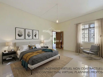6 Bedroom House