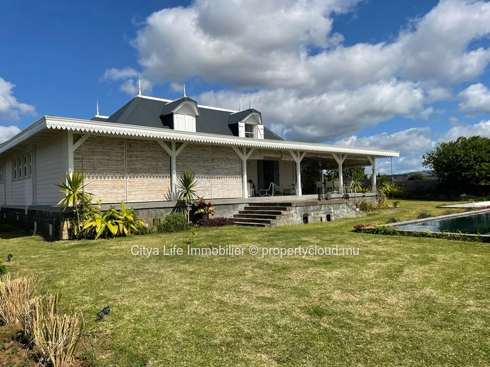 House / Villa - IML 965