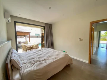 5 Bedroom Villa