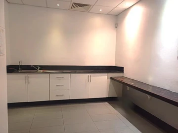 Bureau de 7 Chambres