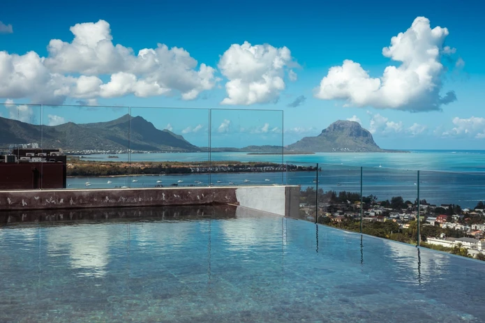 Rêve insulaire : superbe villa avec vue imprenable sur le lagon