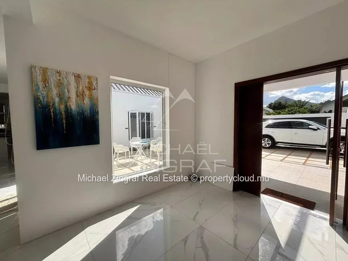 Modern & Secure Villa with Private Pool – Petite Rivière Noire