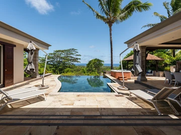 5 Bedroom Villa