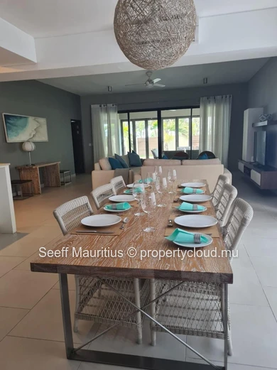 Luxueux Appartement de 3 Chambres au Rez-de-Chaussée - Votre Oasis à Quelques pas de la Plage !