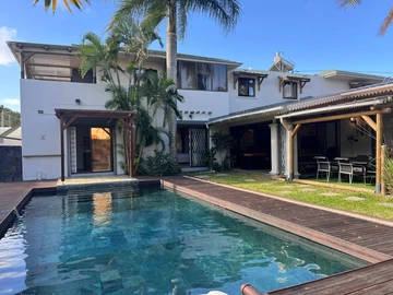5 Bedroom Villa