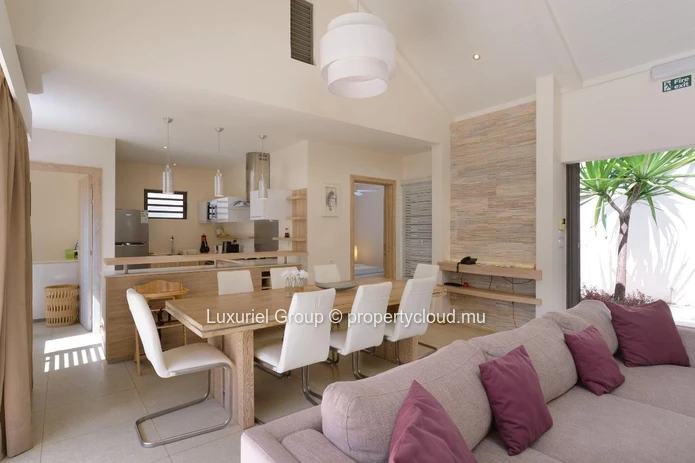 Sophisticated Villa for Sale in Grand Baie – A Luxurious Oasis
