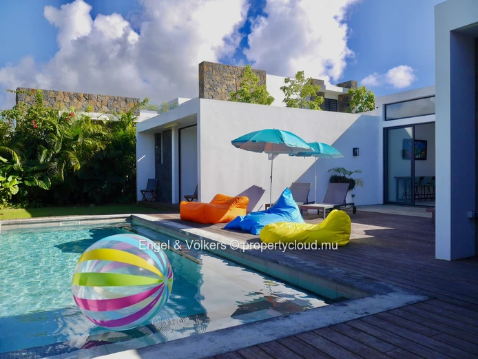 Private Golf-Front Living in the Heart of Azuri