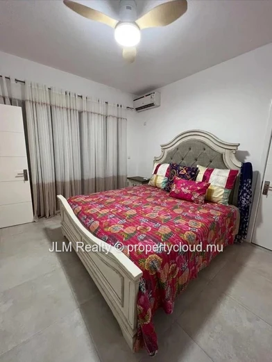 3-Bedroom Apartment for Sale in Tamarin, Mauritius – Close to the Beach and Amenities – Ideal Rental Investment