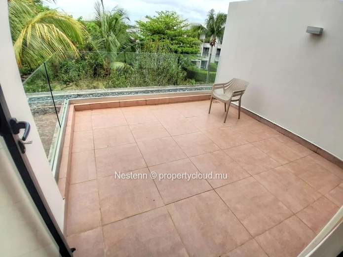 4-bedroom family home with terraces – Azuri