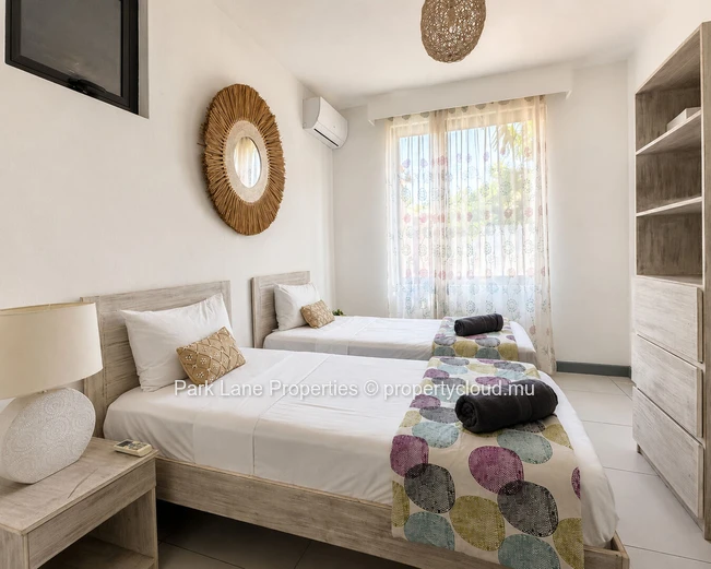 Charming Single-Storey 4-Bedroom Villa with Pool and Garden