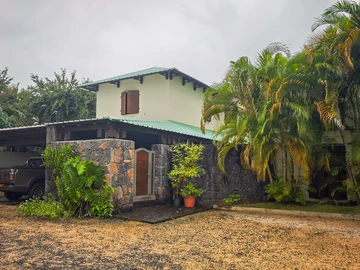 4 Bedroom Villa